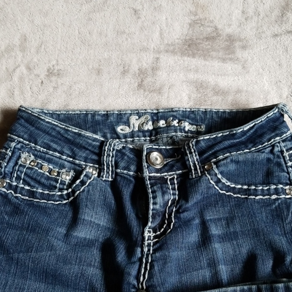 Jeans - Picture 2 of 4